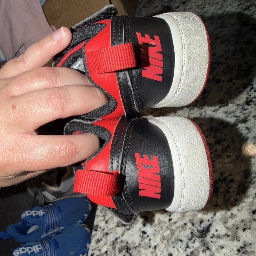 Nike Court Borough Low 2 Toddler Shoes Red Black Hook Loop Size 9C